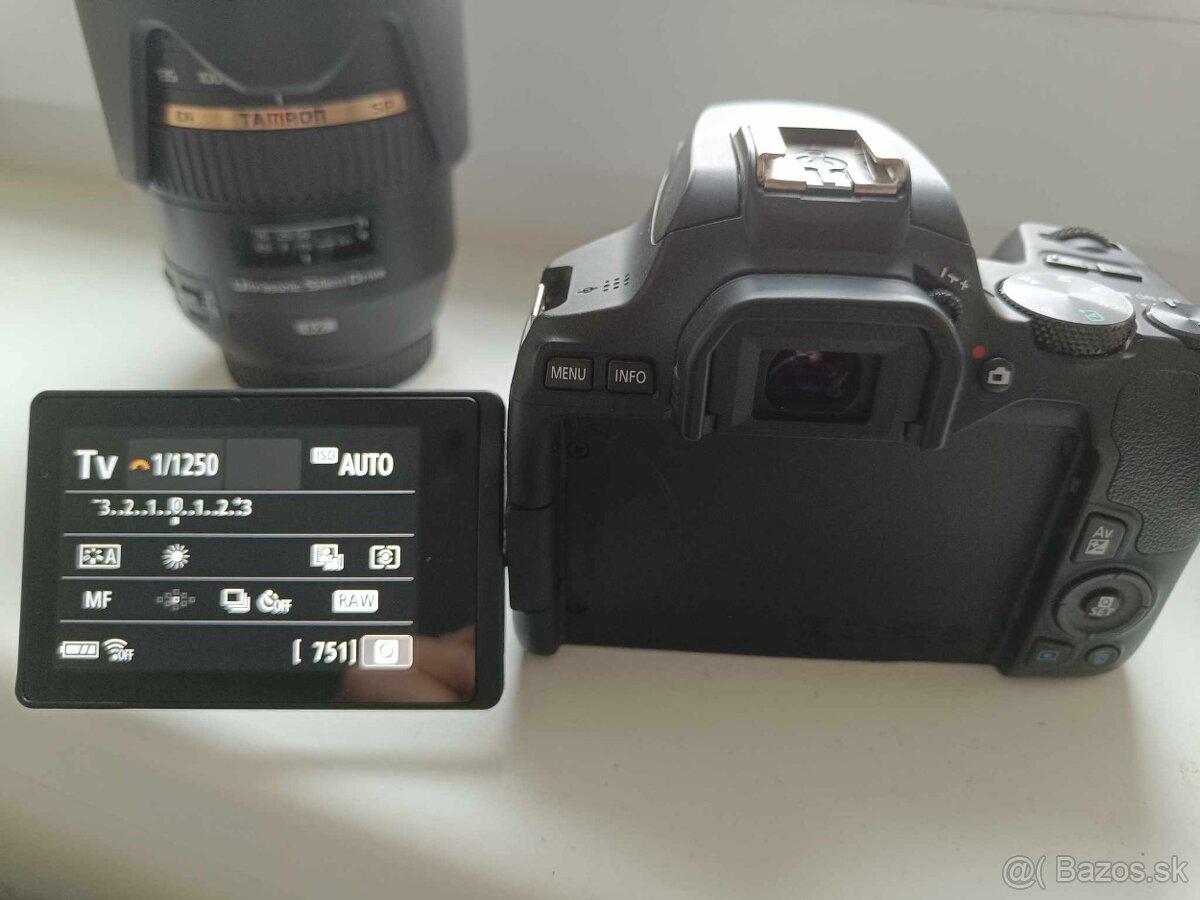 Canon eos 250D