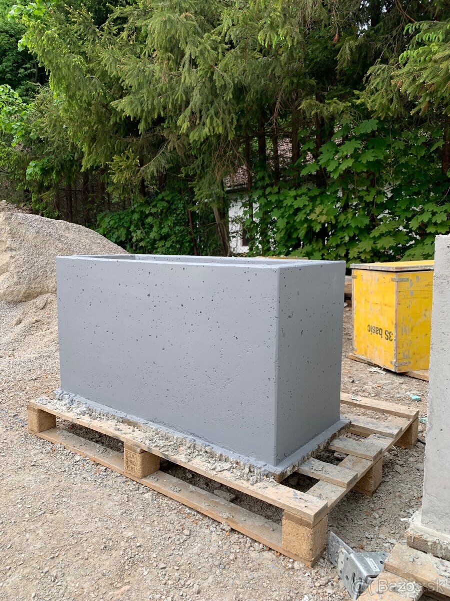 Betónový Kvetináč