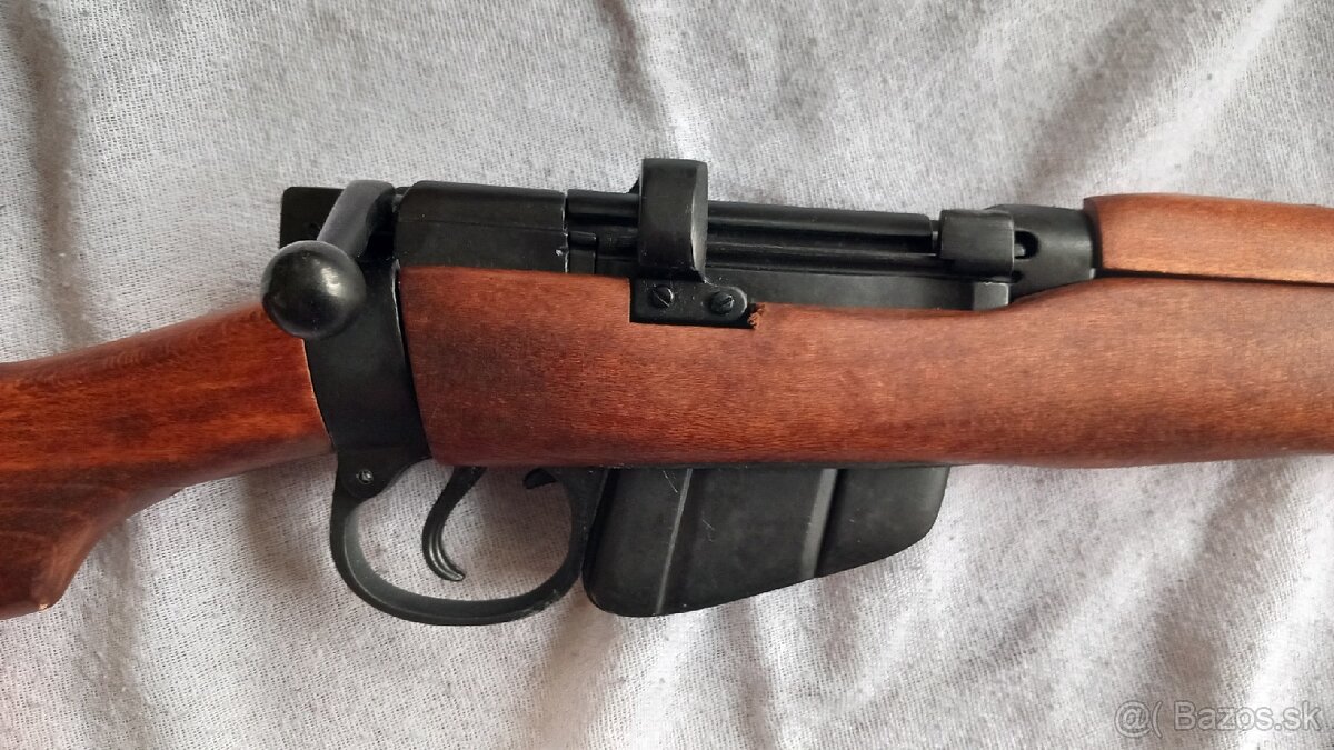 Predam repliku pusky Lee Enfield