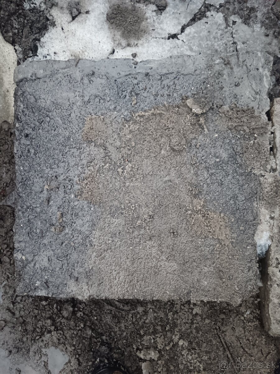 Betónové kocky 50x50x10