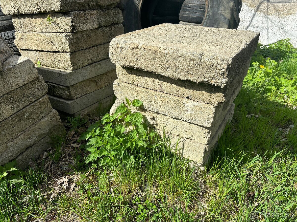 betonove kocky 50x50x10cm