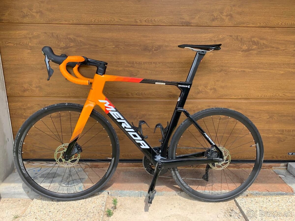 Cestný bicykel MERIDA REACTO 5000