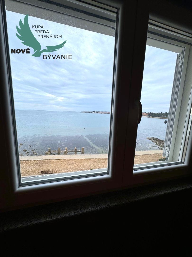 Exkluzívne apartmán v prvej rade od mora s výhľadom na more 