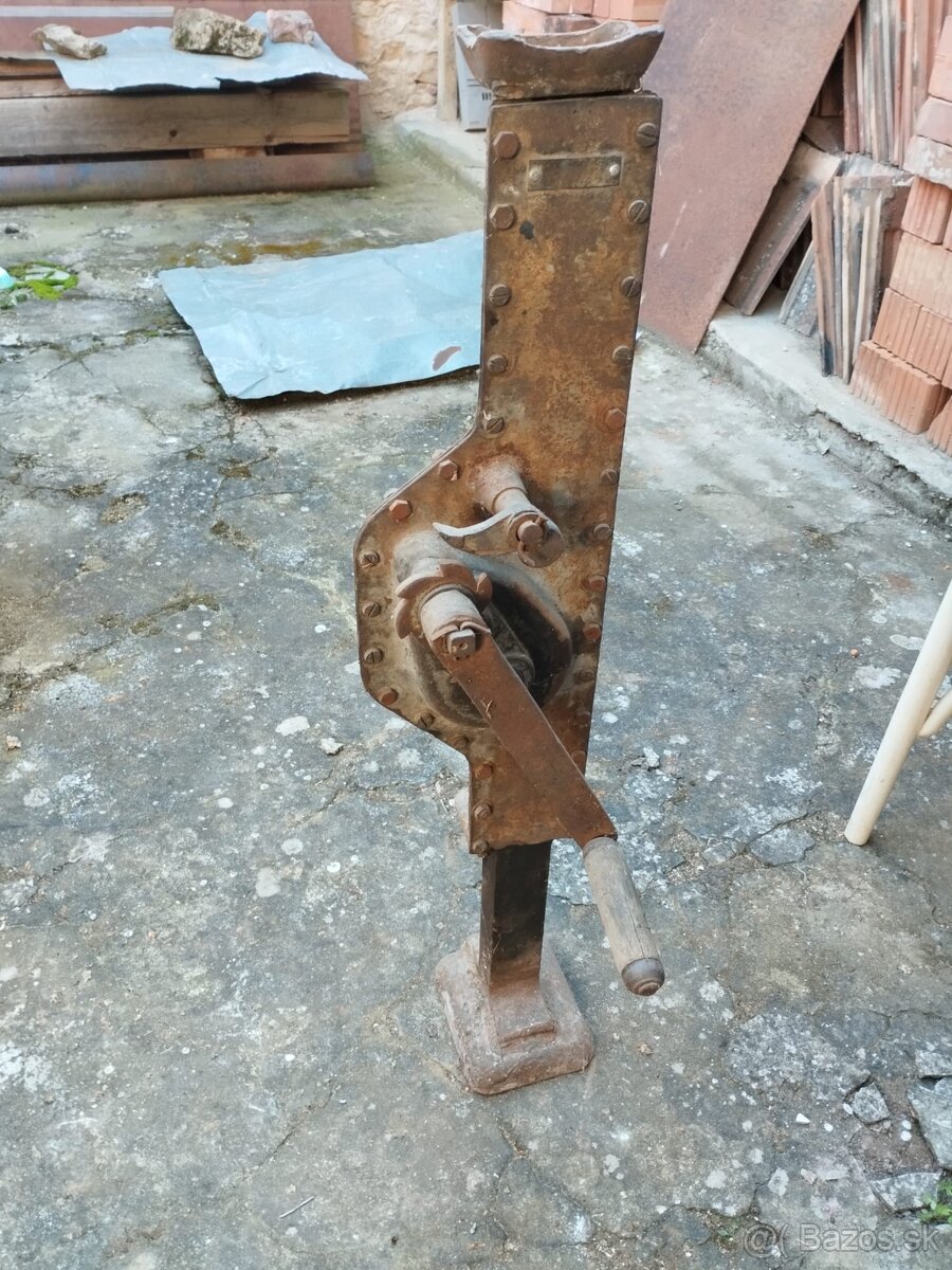 Predám ručný zdvihák mechanicky Hever