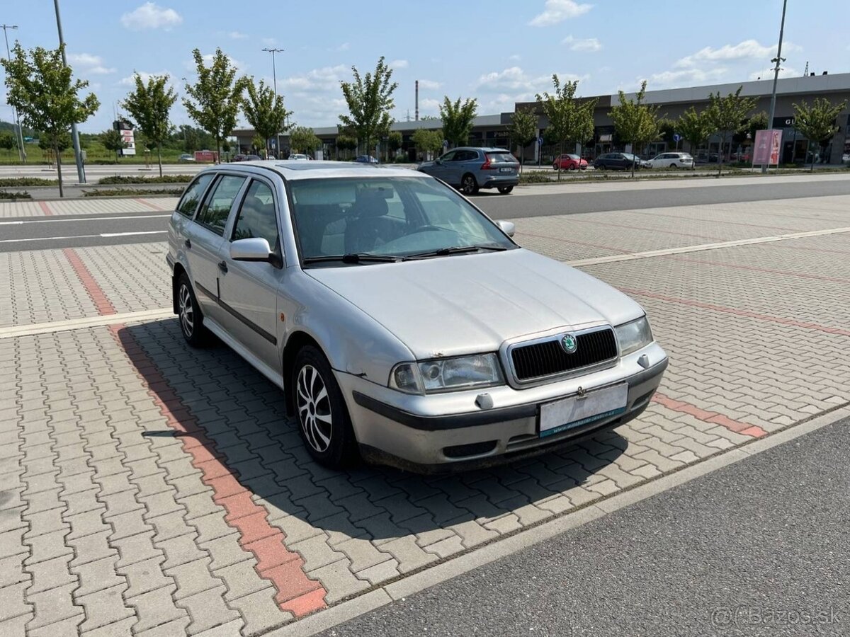 Škoda Octavia 1.8i turbo 110kw koup. ČR