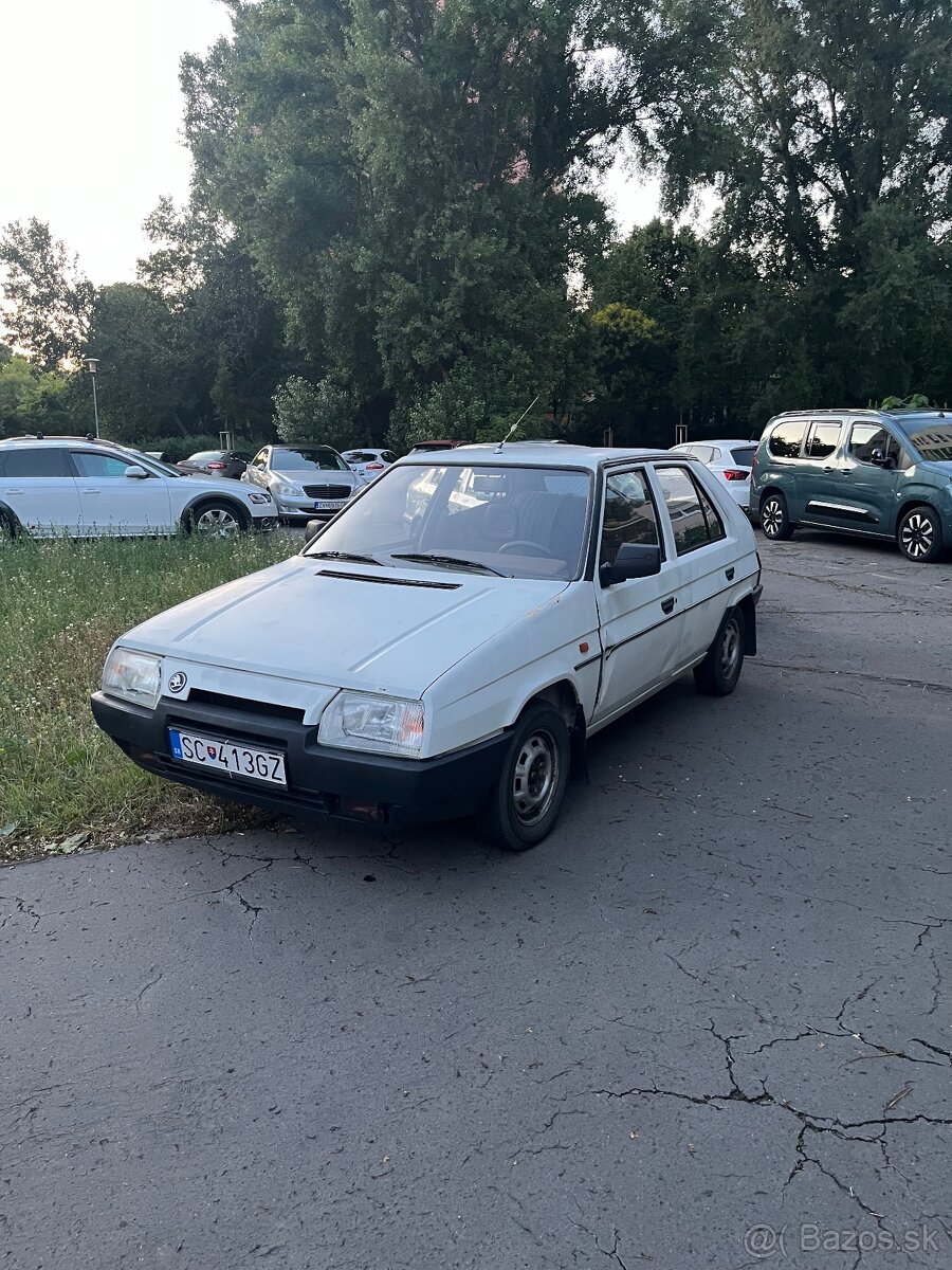Škoda favorit 136
