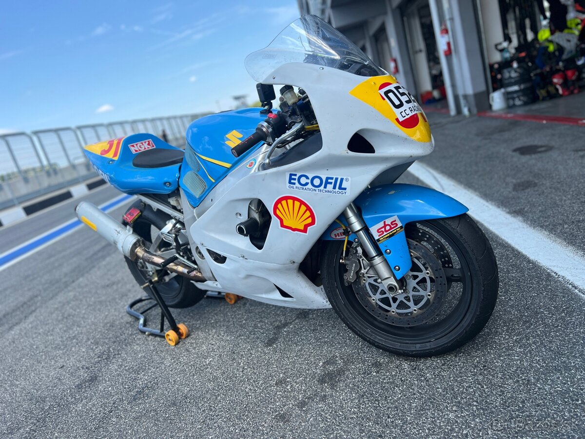 Suzuki GSXR 750 K2