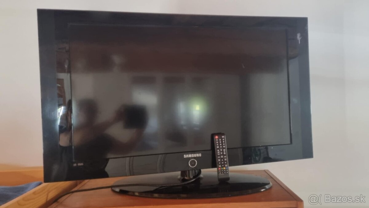 LCD televizor SAMSUNG