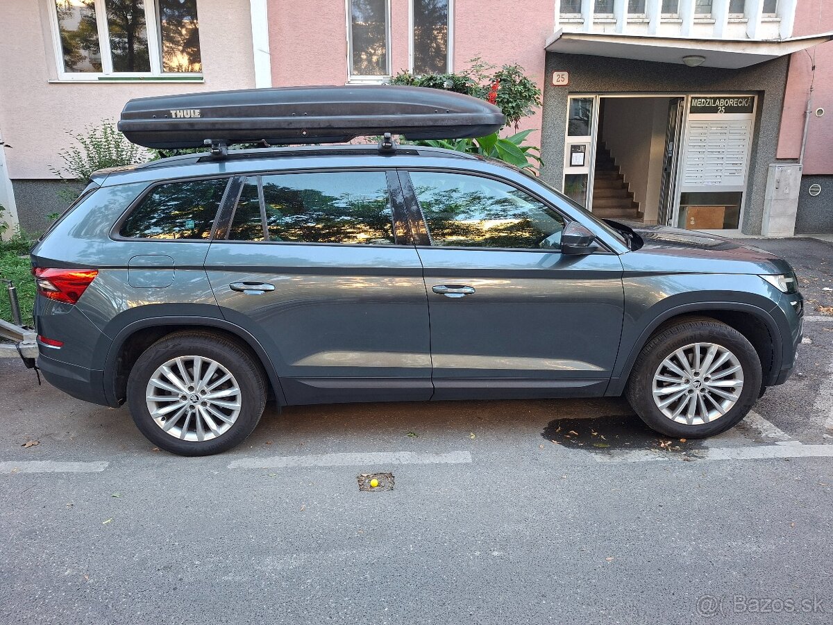 480l stresny box Thule Flow