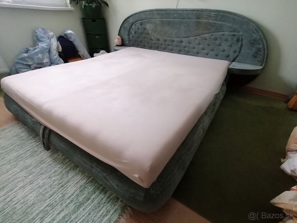 čalunená dvojposteľ