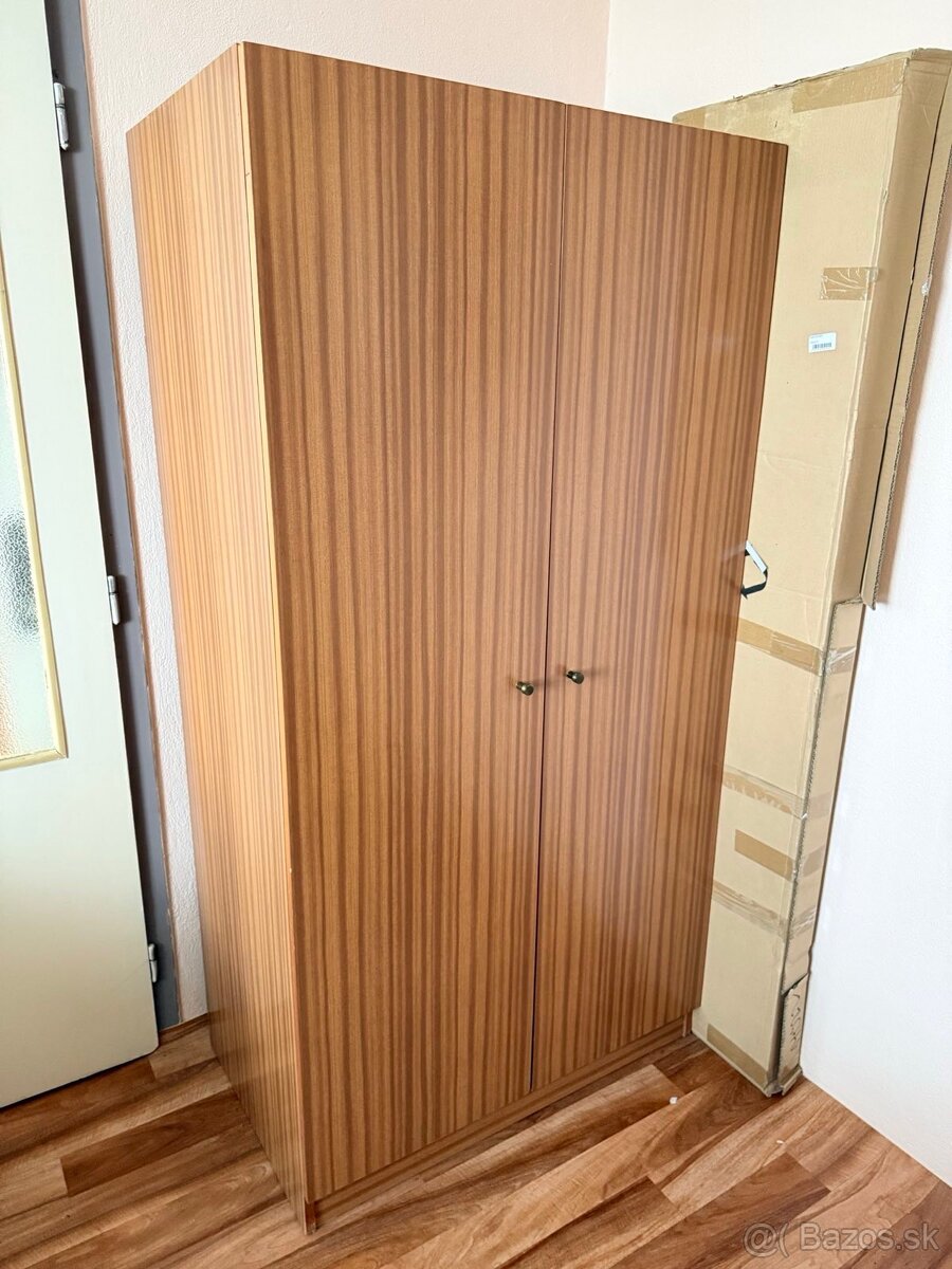 Skriňa