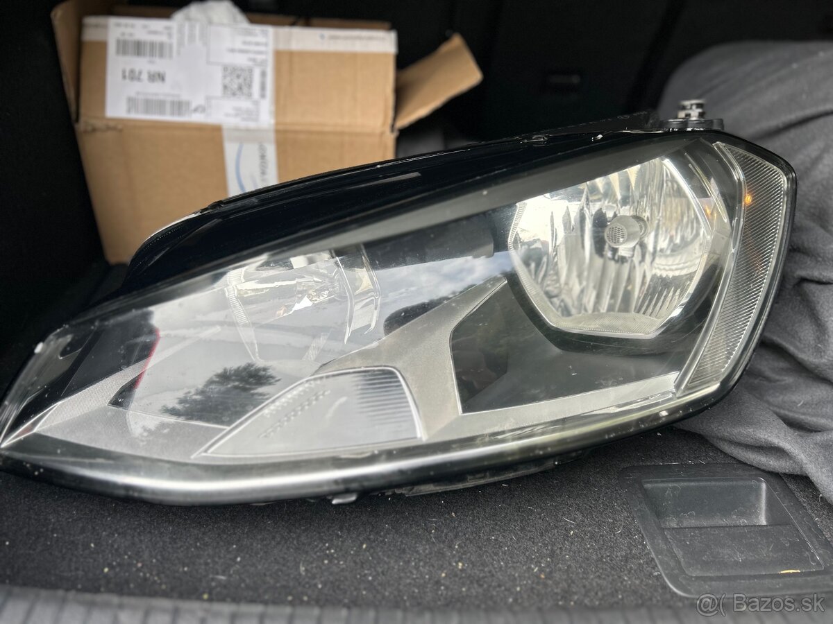 Predné halogénové svetlá VW Golf VII
