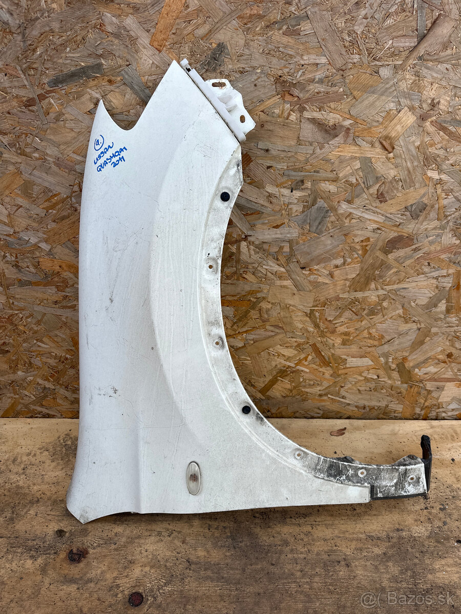 PRODÁM PRAVY BLATNIK NISSAN QASHQAI