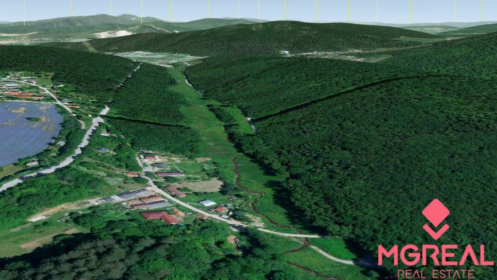 Na predaj pozemok Veľké Uherce 322 m2