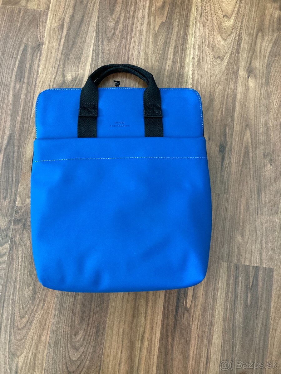 Modrý ruksak/taška