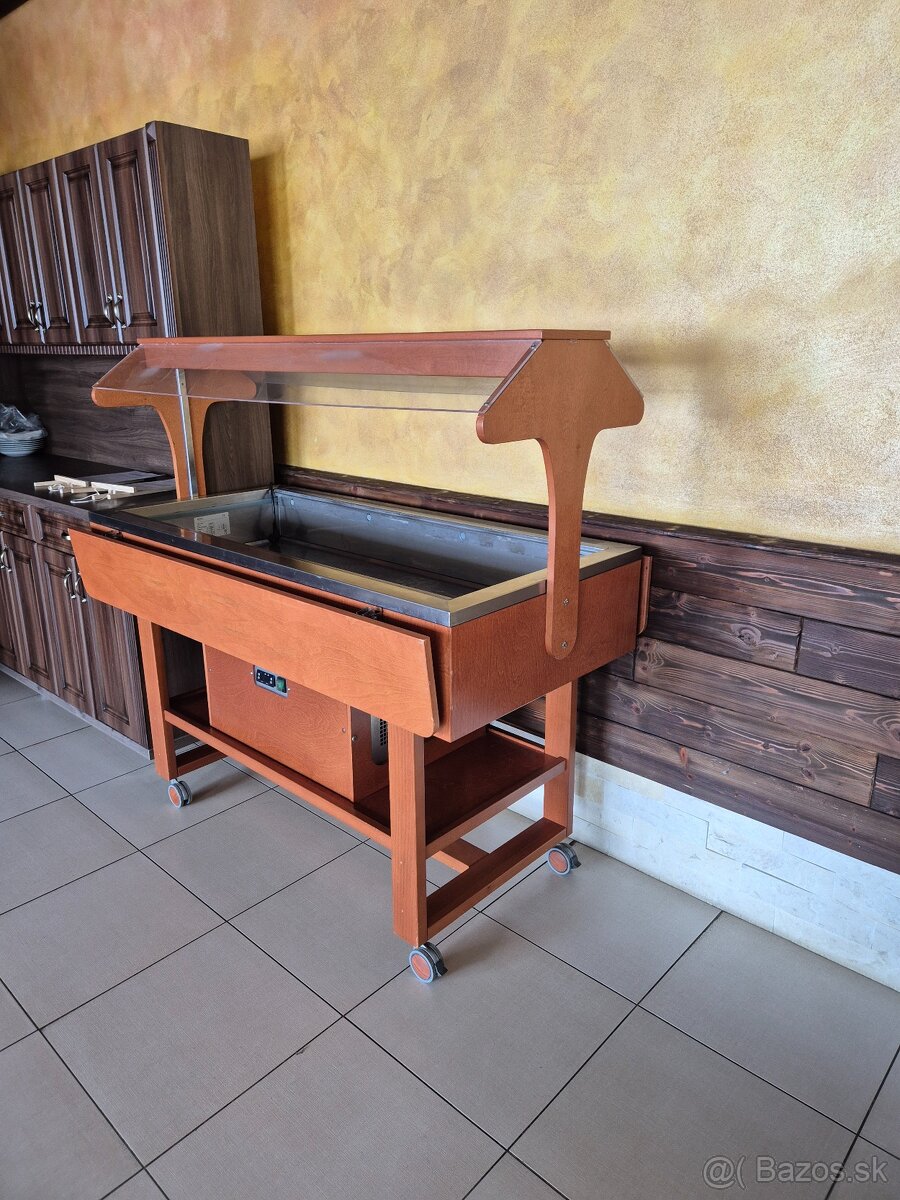 Bufetový chladiaci vozík 4 GN