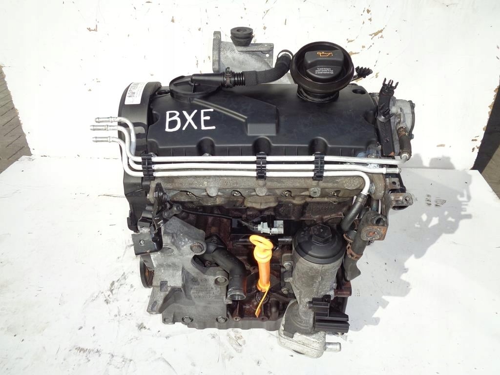 Motor 1.9Tdi 77kw BXE poškodení závit.