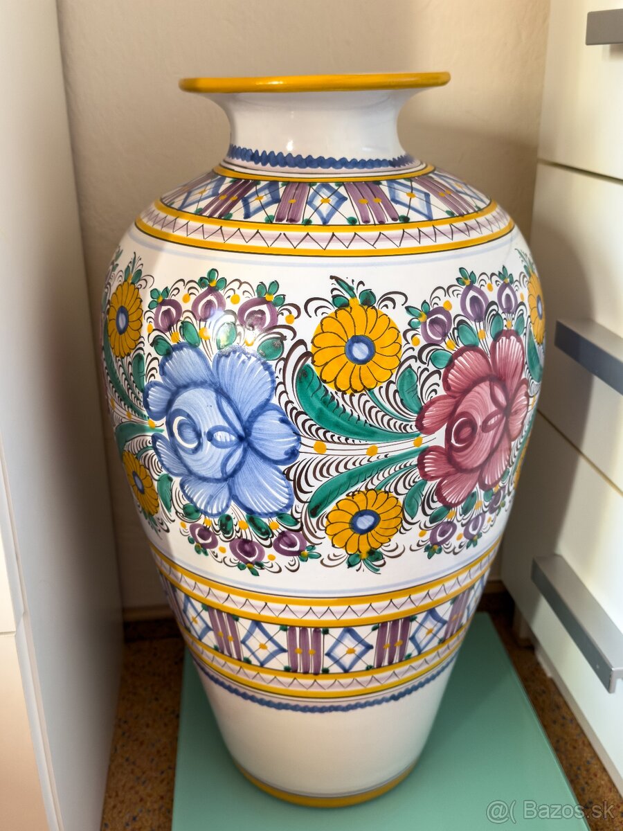 Predám modranskú keramickú vázu