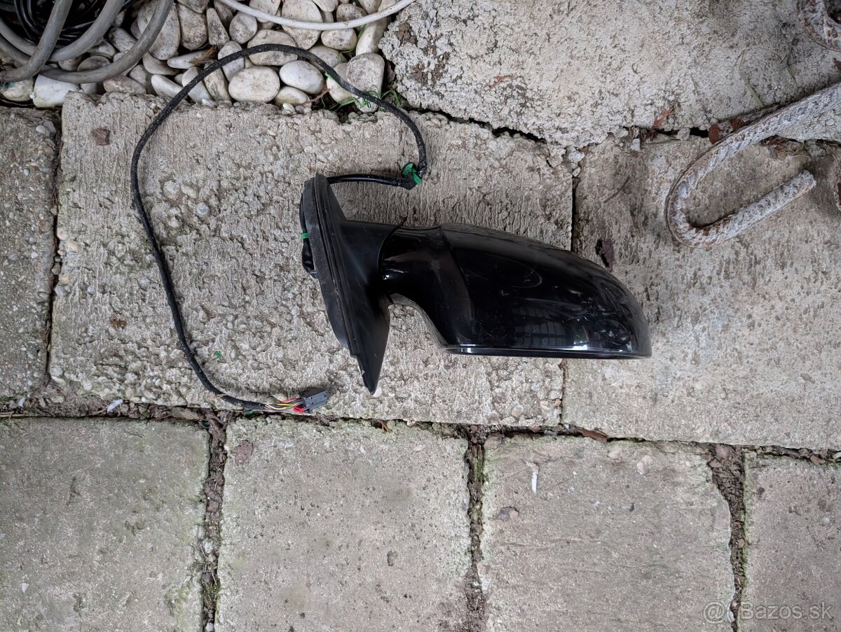 Spätné zrkadlo Passat b6