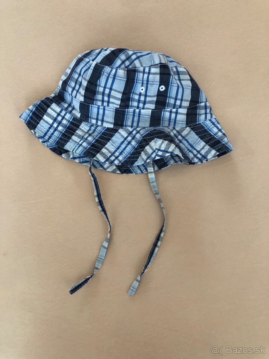 Letny klobucik kockovany na snurky v. 86