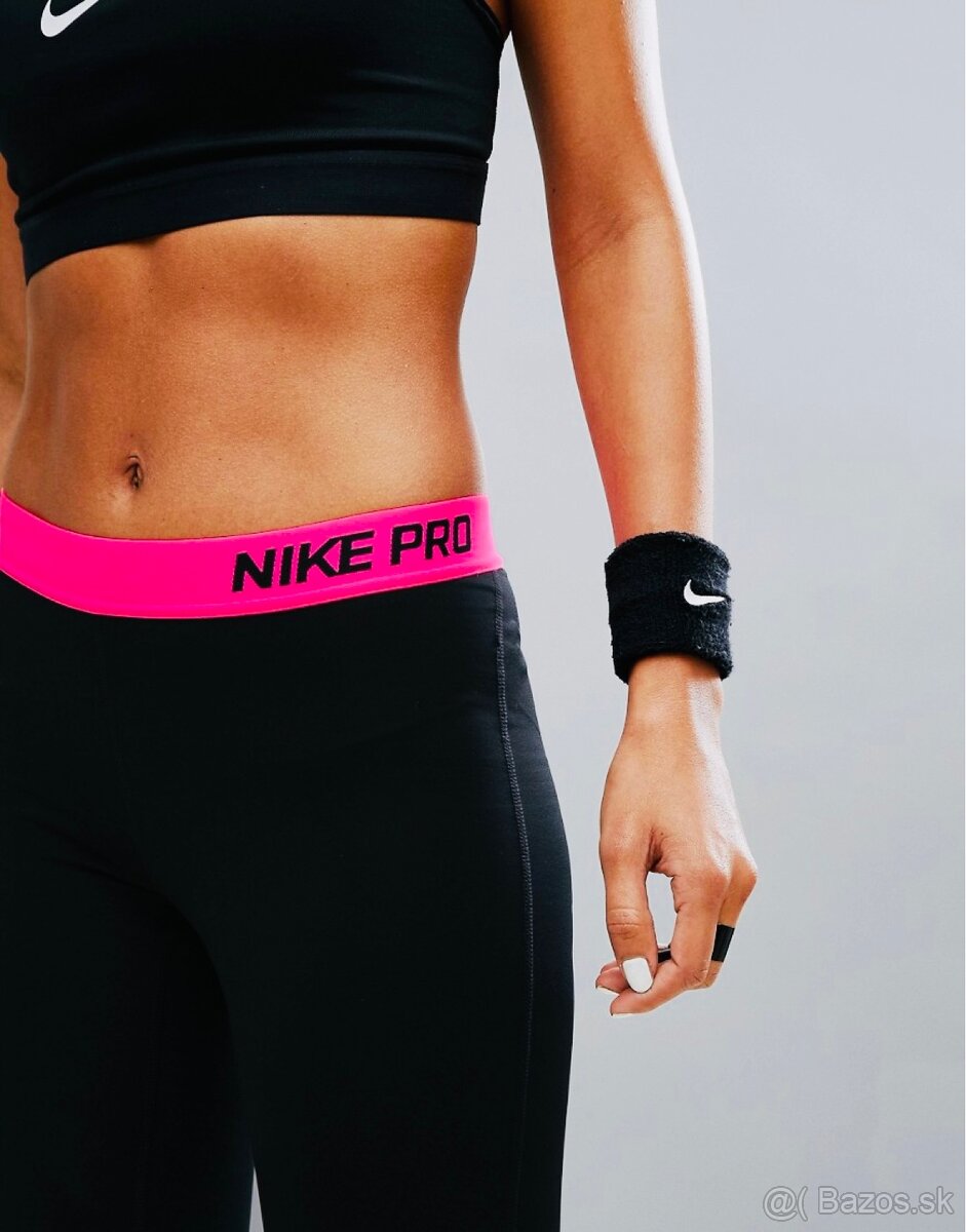 Legíny Nike Pro, velkost S