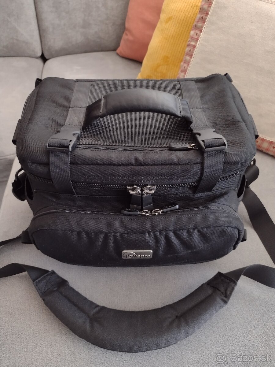 Brašna Lowepro Compact AW