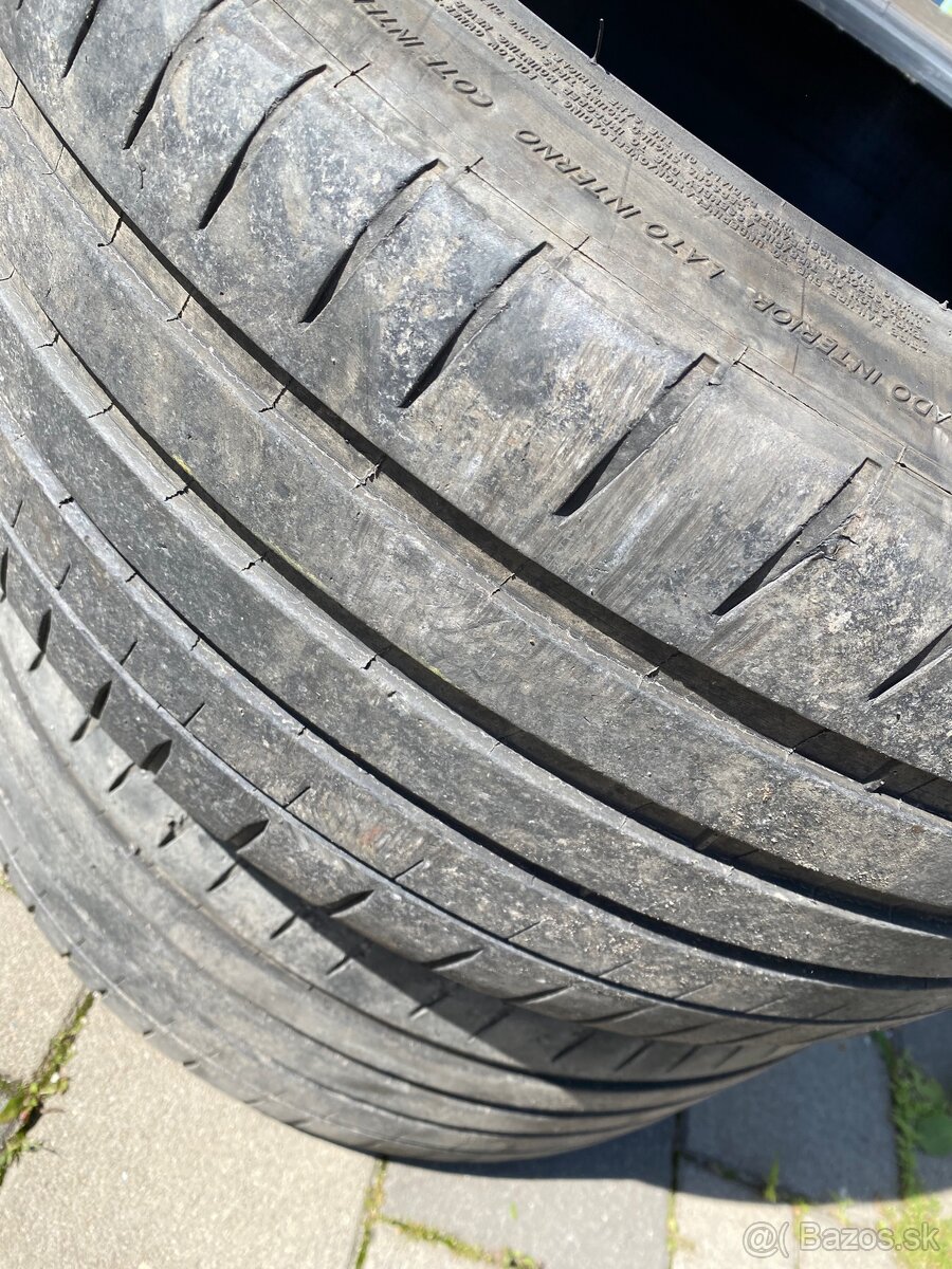 Mischelin Pilot Sport 4S - 255/40 ZR19 100Y
