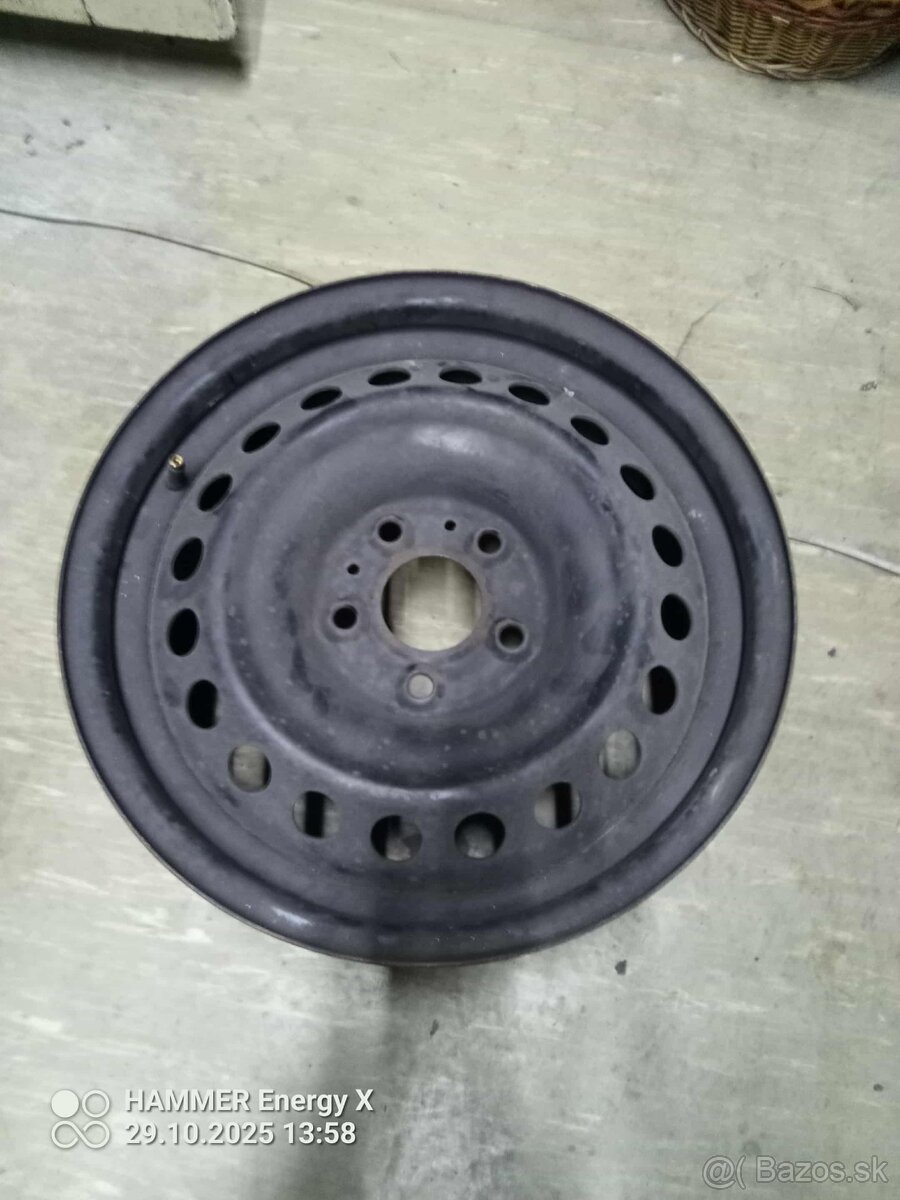 plechove disky nissan r16