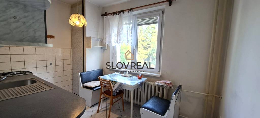 SLOVREAL - Predaj 3 - izbového bytu  Handlová