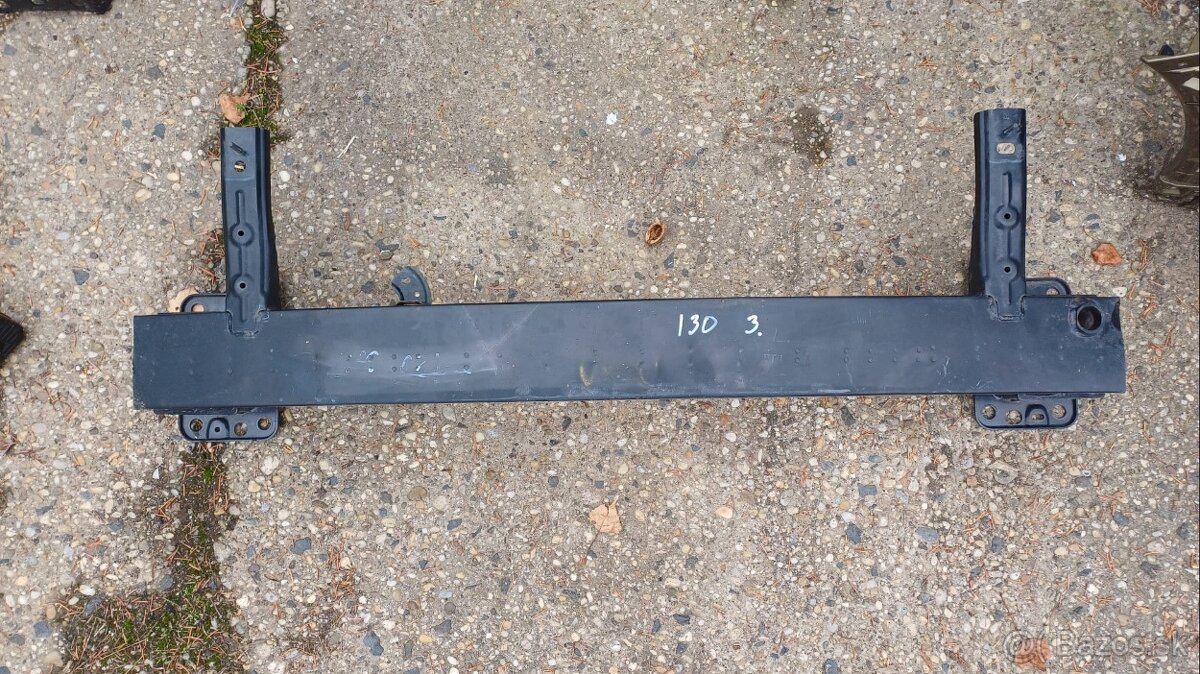 Hyundai i30 III predna vystuha naraznika original