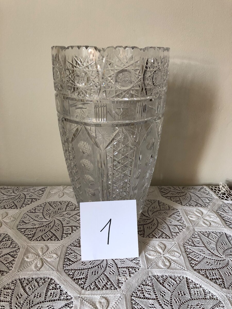 Křišťálová váza