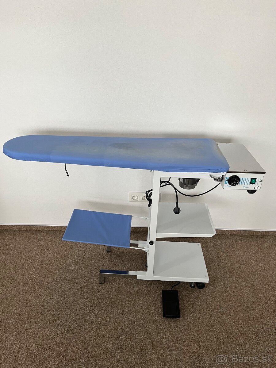 Žehliaci stôl Comel