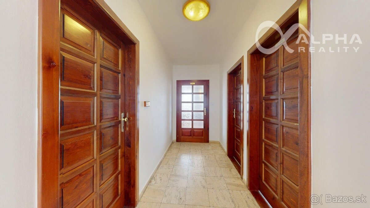 Prenájom: Polyfunkčný priestor 98,9m2, Markušovská cesta,SNV