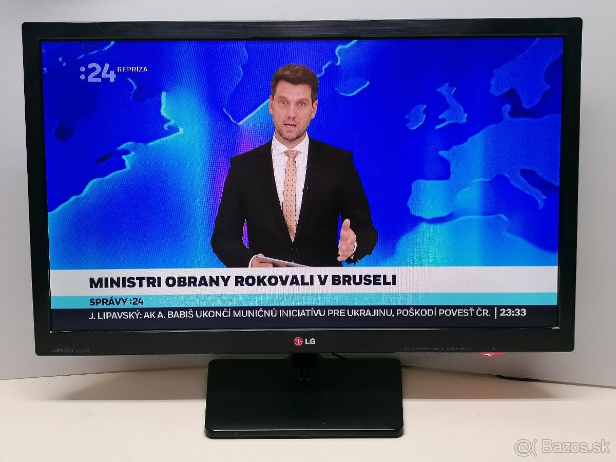 LG led monitor 27" uhloprička 68cm