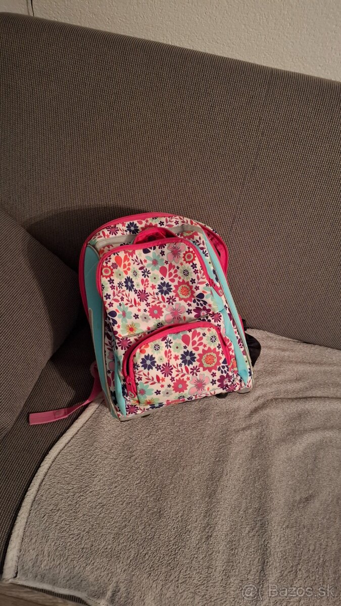 Školská taška dievcenska