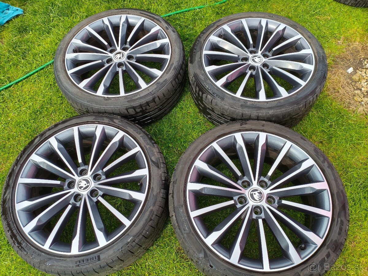 Disky 19" Škoda Trinity Superb L&K 235/40 R19