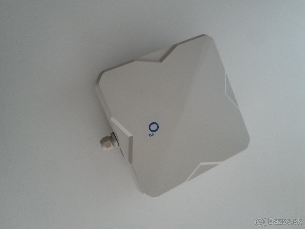 Predam internetovú zostavu antena + router O2