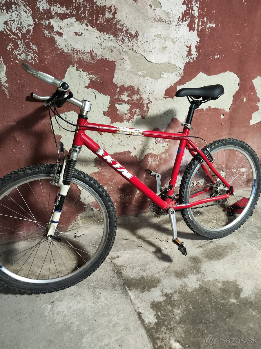 Horský terény bicykel KTM Shimano XT odpruženi