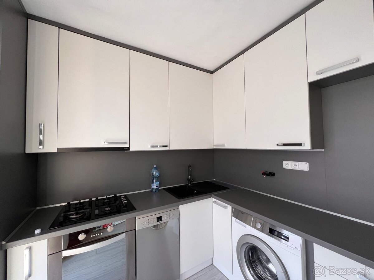 SEVER - BOŽENY NEMCOVEJ 1 IZBOVÝ BYT 40 M2 PO REKONŠTRUKCII,