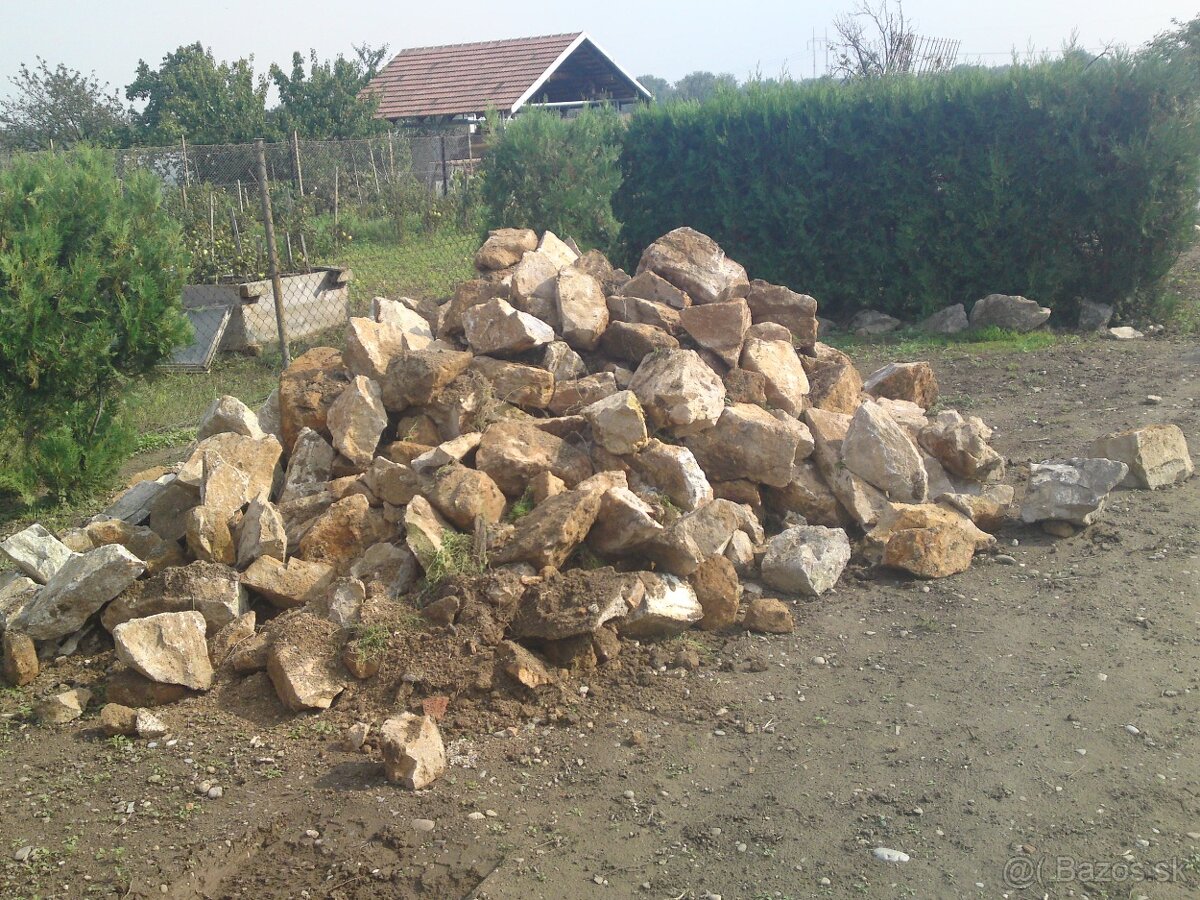 okrasné, dekoračné, prírodné kamene