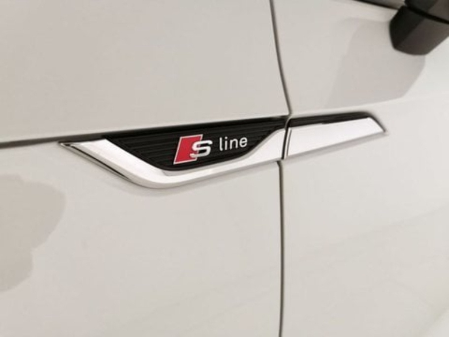 Bočné krídelká nálepky na blatník pre AUDI S-Line
