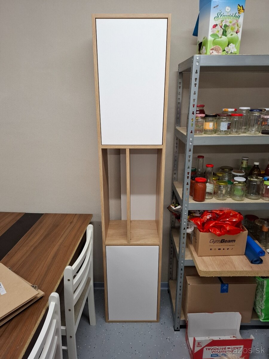 Skrinka pod televizor