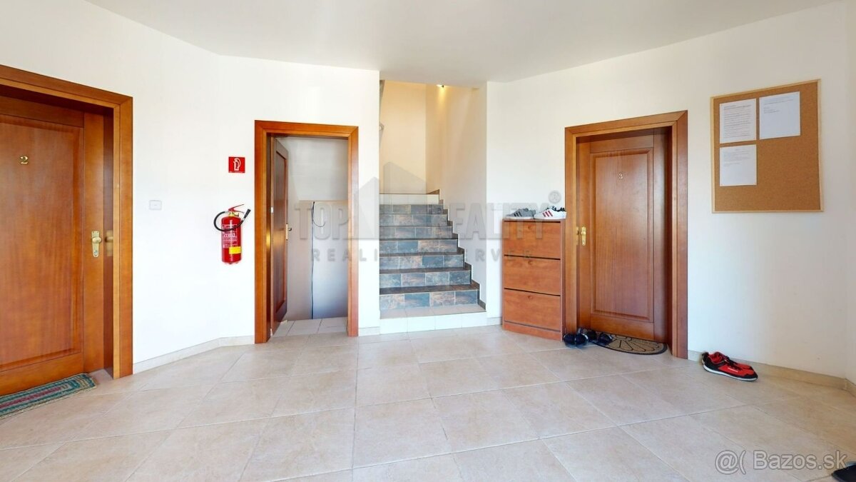 1 izb.klimatizovaný apartmán 28 m2 v tichej časti Zavaru
