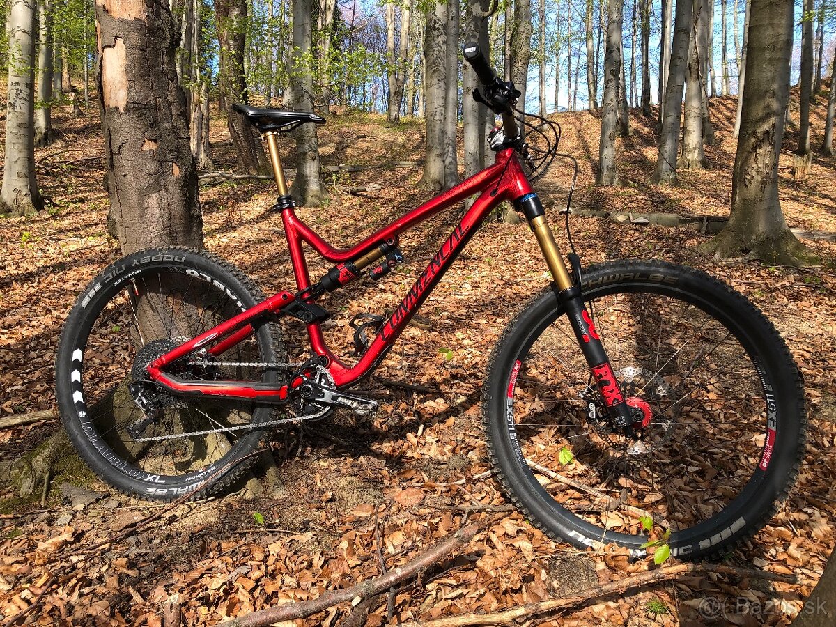Commencal Meta AM V4.2 Fox Factory Kashima, Hope Tech