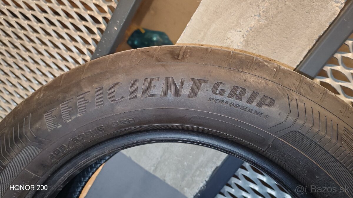 Letné pneumatiky Goodyear 205/60/R16 92H