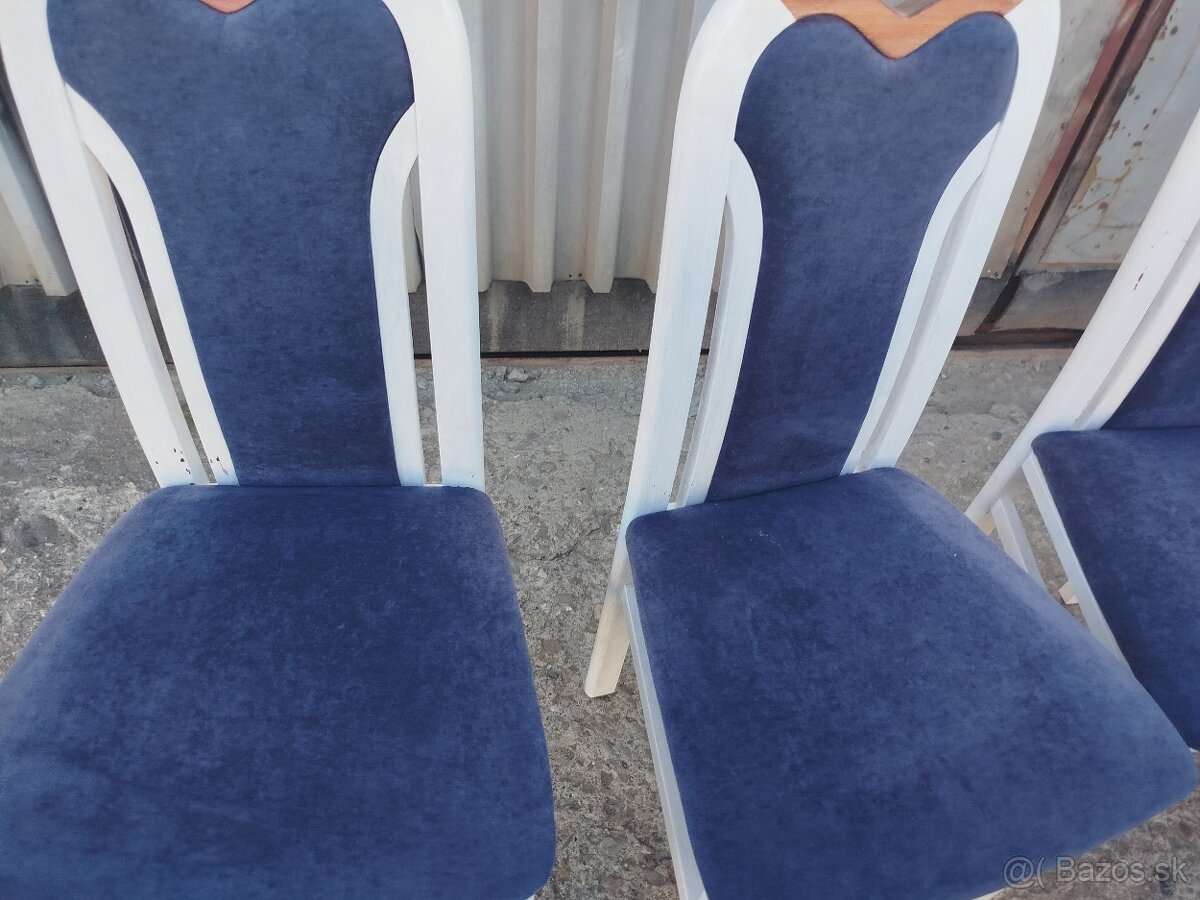 Jedálenské stoličky 6 ks, 4 ks predám.