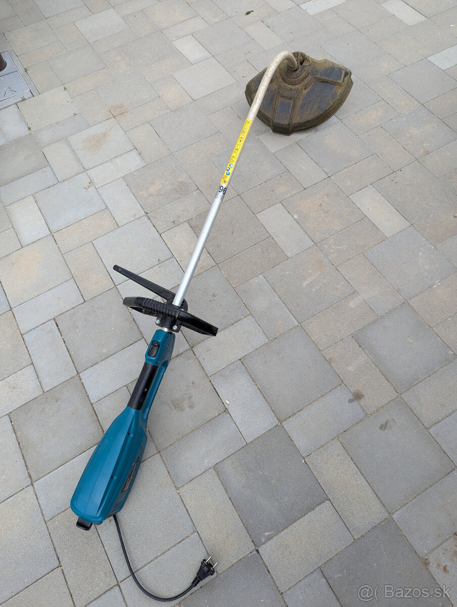 Strunová elektrická kosačka Makita UR3501