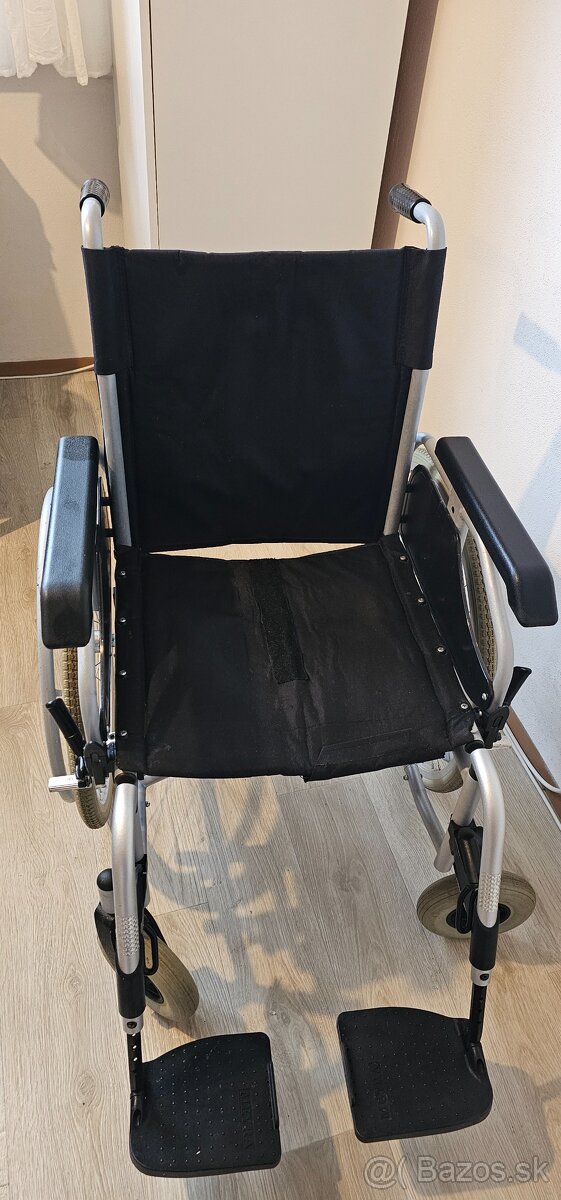 Invalidný vozík