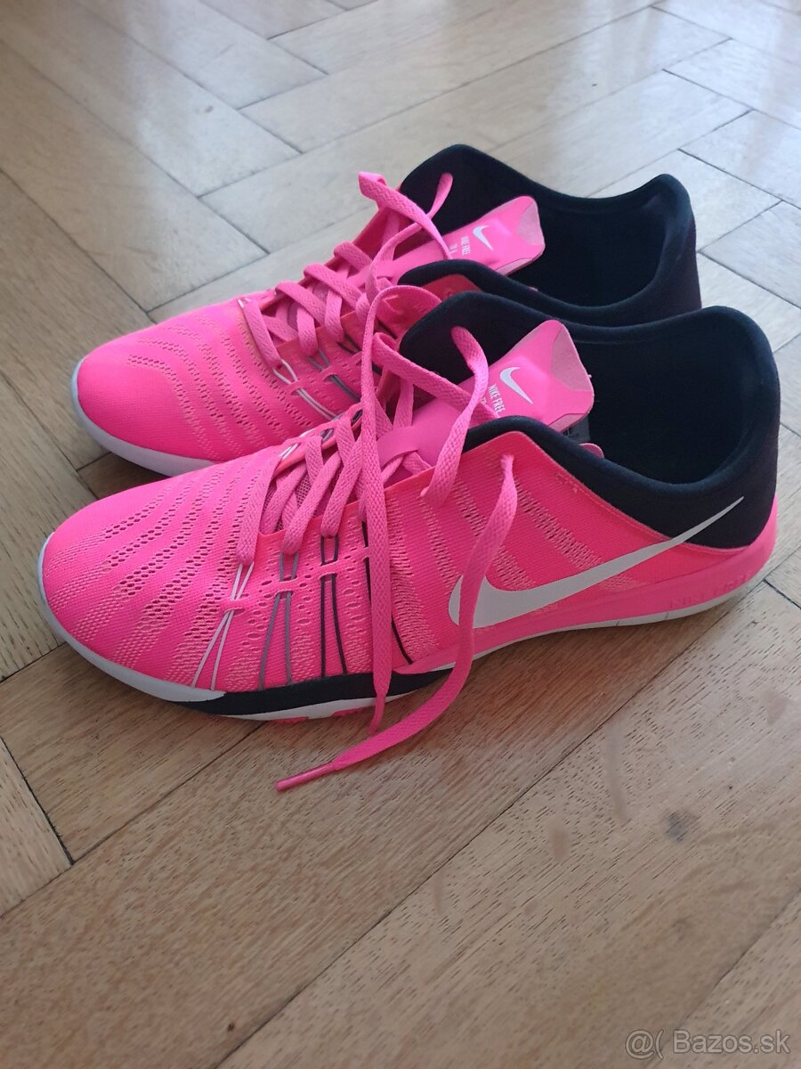 Tenisky Nike, veľ. 39