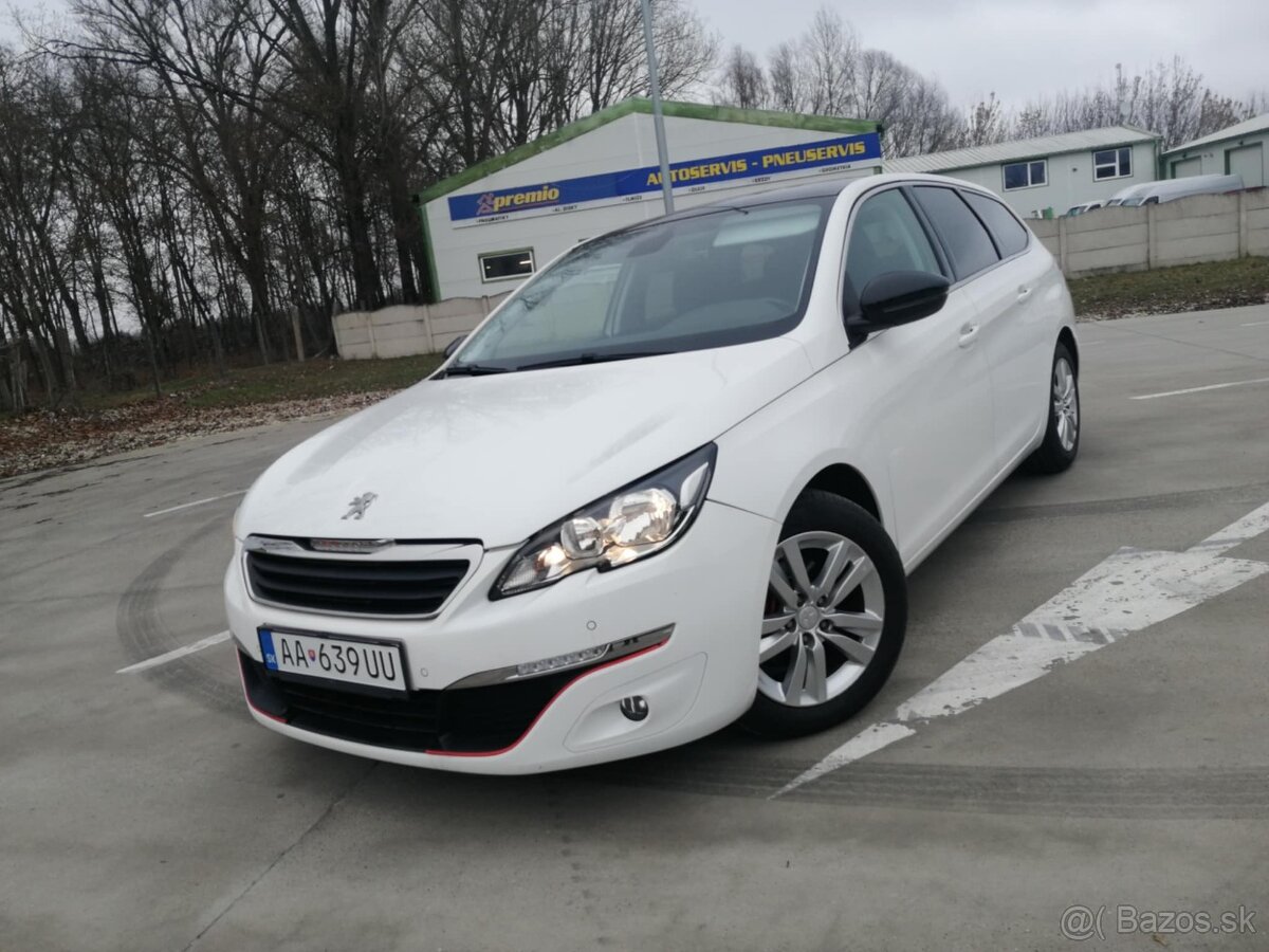 Peugeot 308 SW 1.2 e-THP Panorama